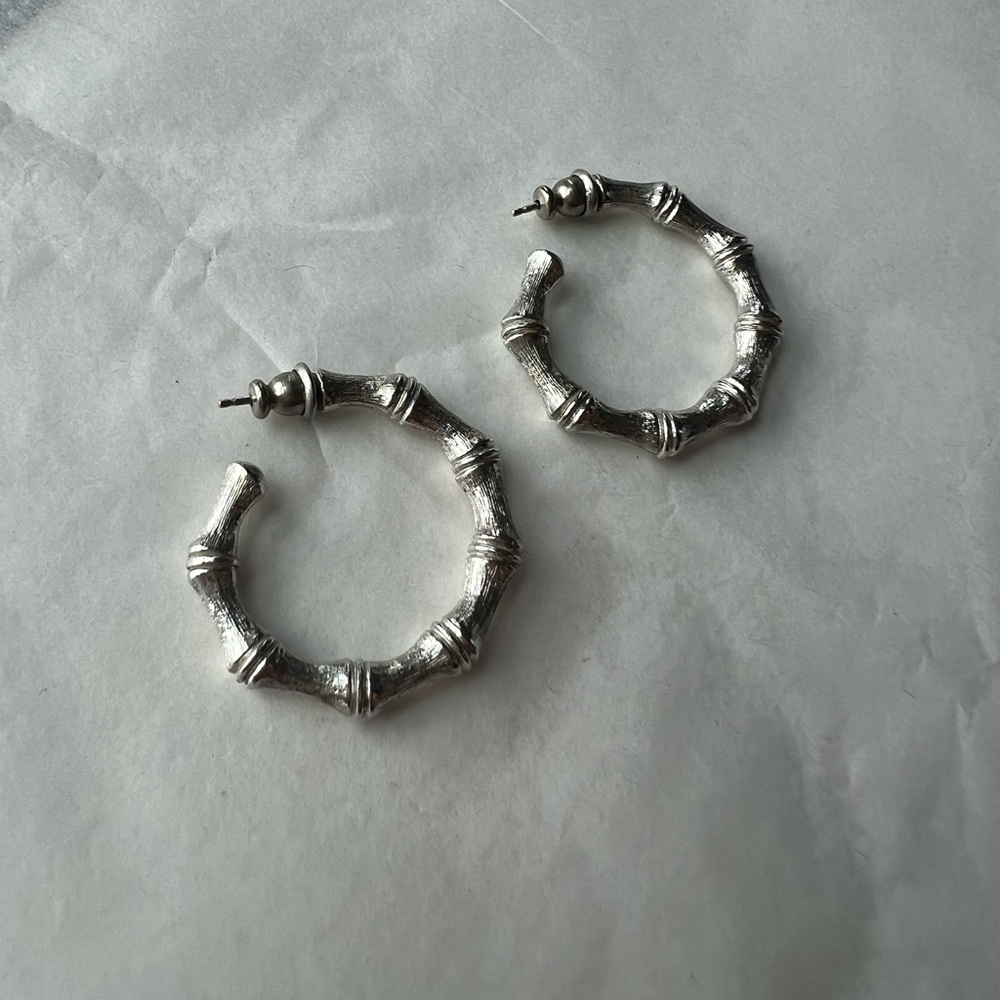 VTG 80s EUC Silver Bamboo Hoop Earrings 1”